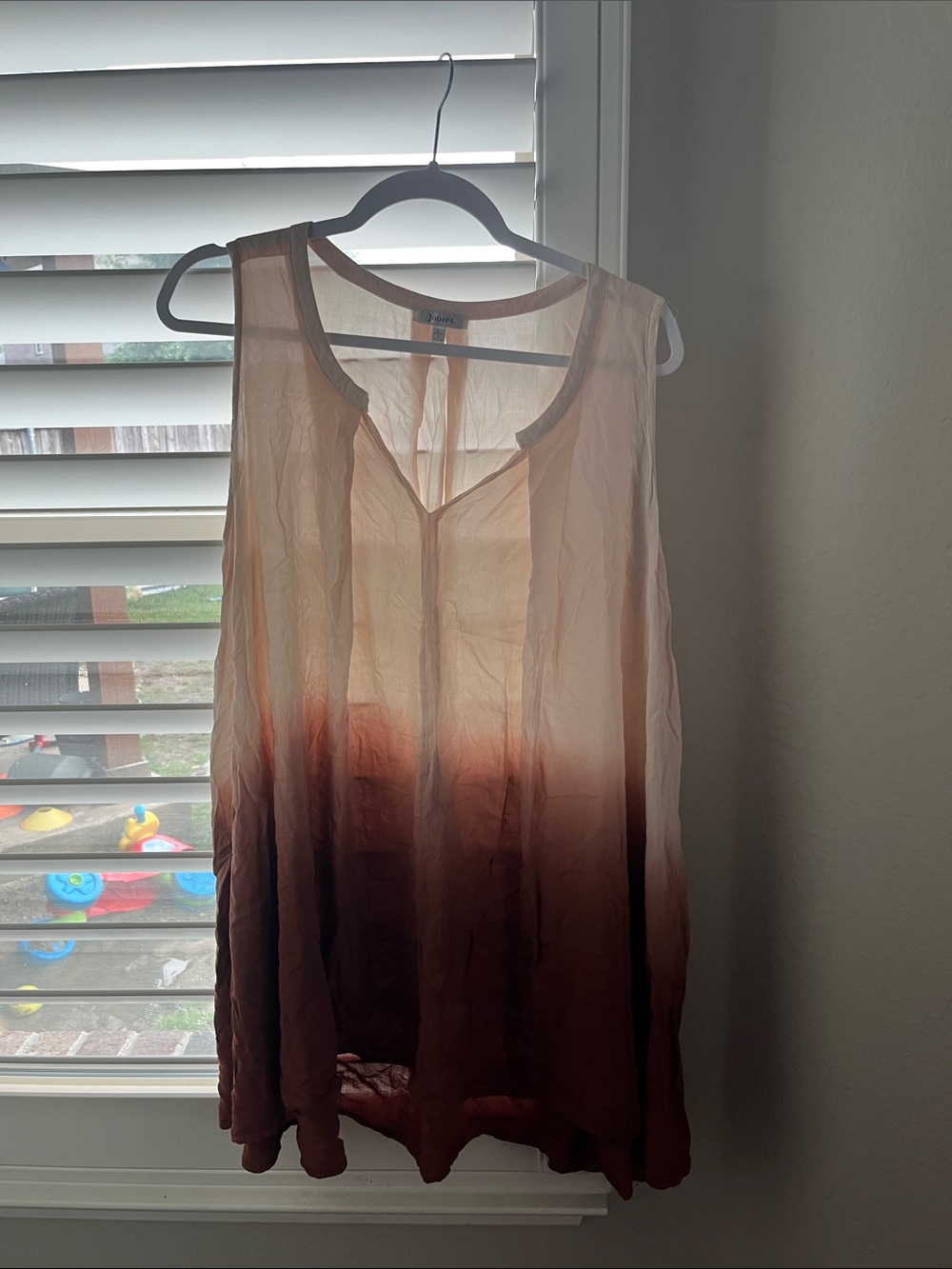 Sleeveless Ombre Tunic Tank in Blush to Brown